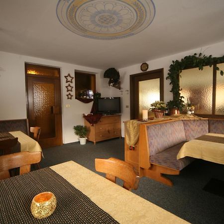 Garni Iosc Hotel San Vigilio Di Marebbe Kültér fotó