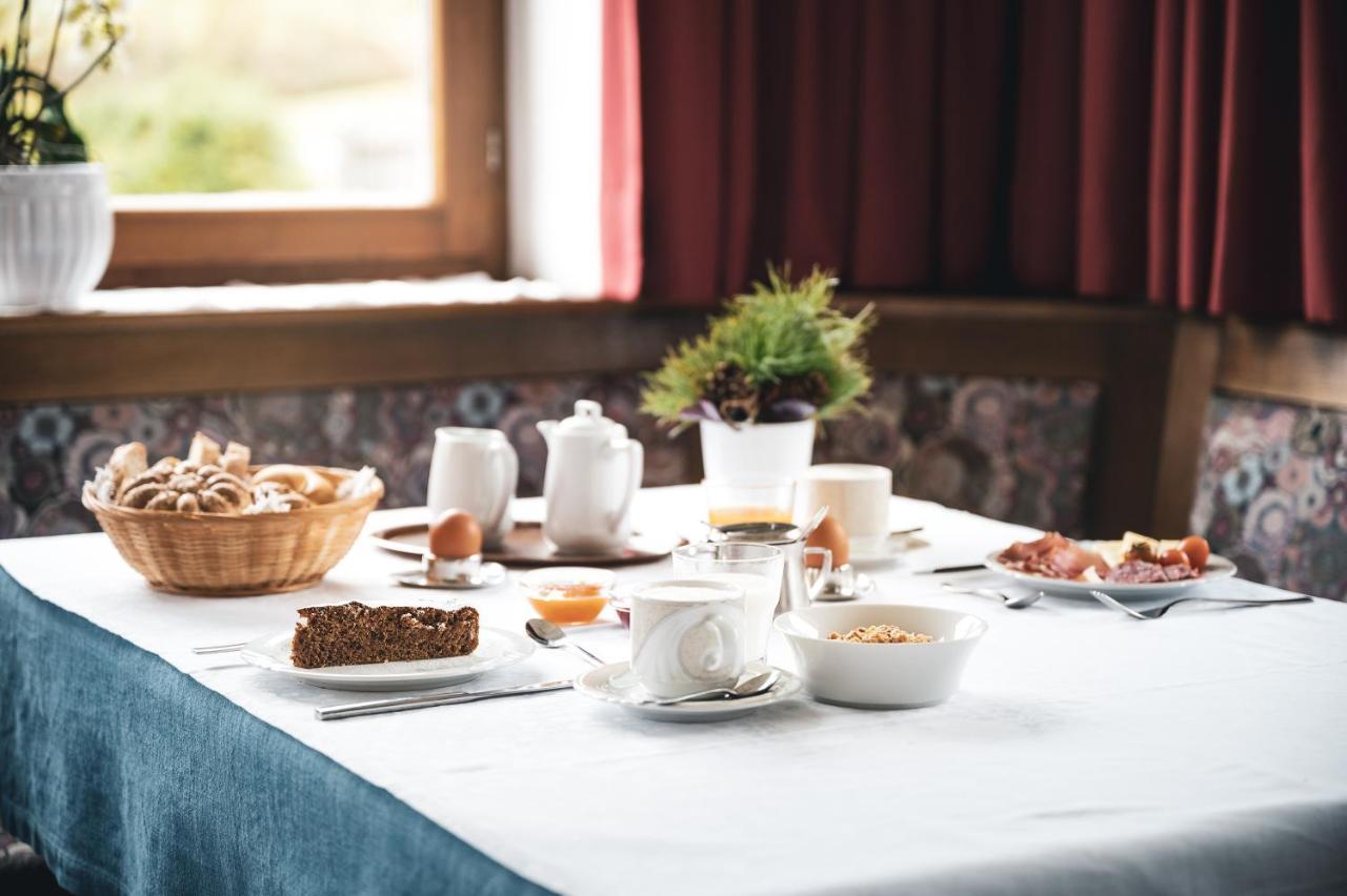 Garni Iosc Hotel San Vigilio Di Marebbe Kültér fotó