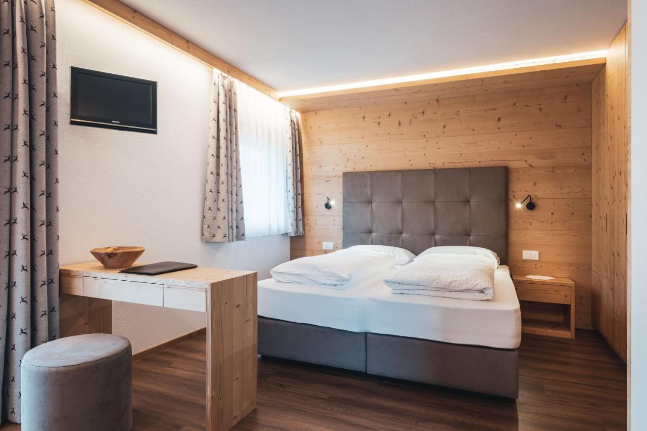Garni Iosc Hotel San Vigilio Di Marebbe Kültér fotó