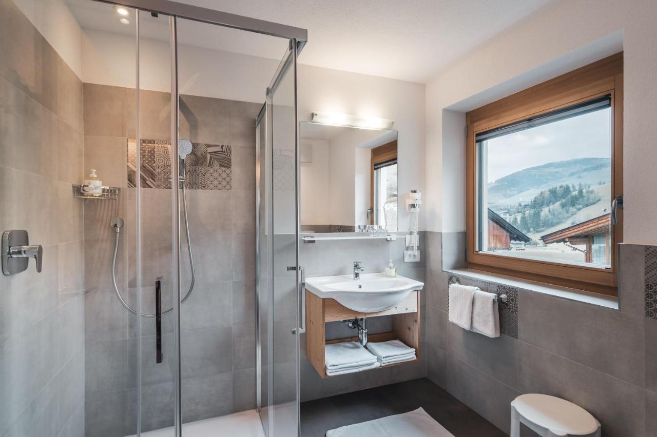 Garni Iosc Hotel San Vigilio Di Marebbe Kültér fotó